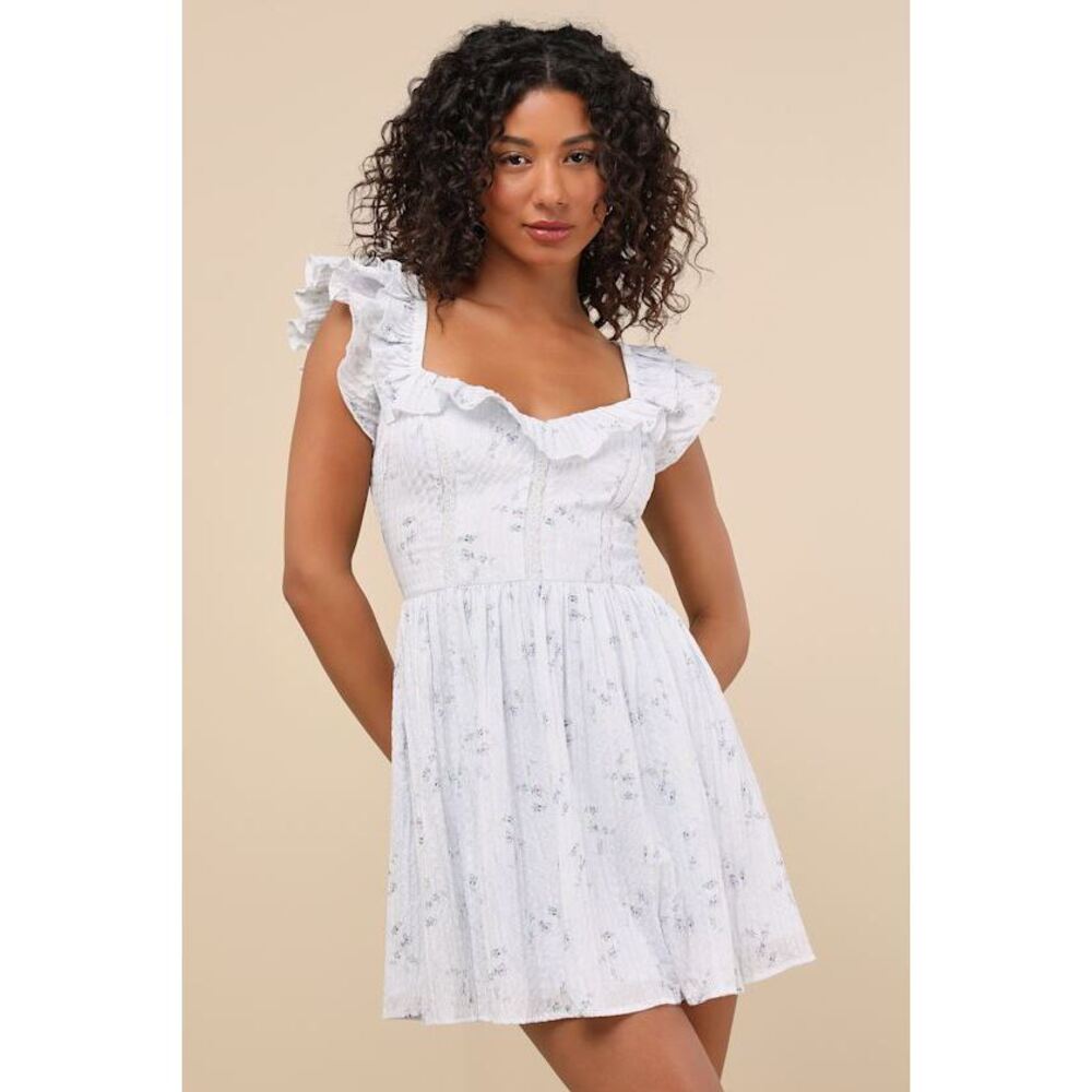 NWT Lulus Velia Light Blue Floral Textured Flutter Sleeve Mini Dress - Size M